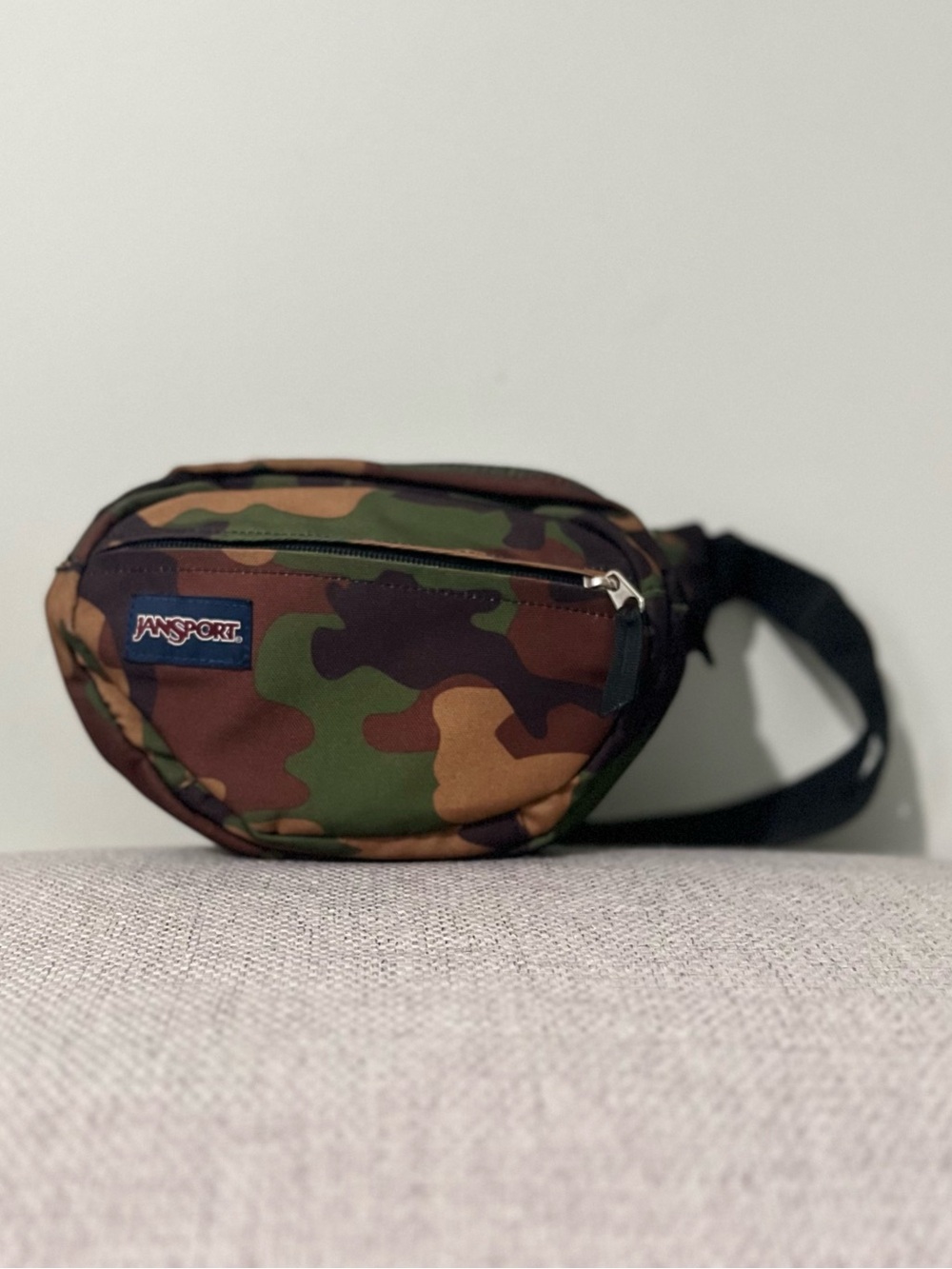 Jansport Camouflage Belt Bag in Camo